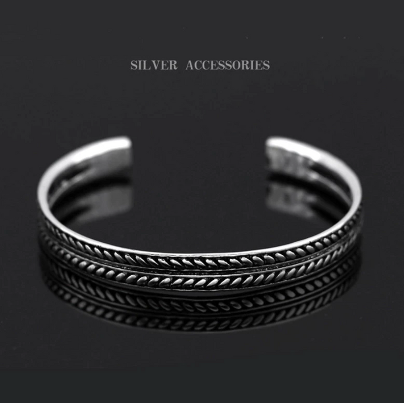 Metepec - Sterling silver bangle